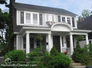 629 Gladstone Ave SE, East Grand Rapids, MI 49506