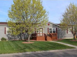 710 N Cheyenne Ave, Hardin, MT 59034