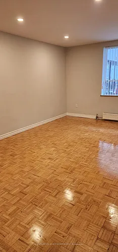 1309 Wilson Ave #501 Photo 1