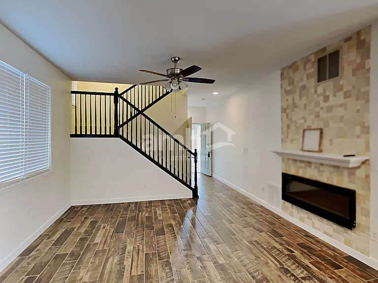 10031 Dillon Cir — Photo 6
