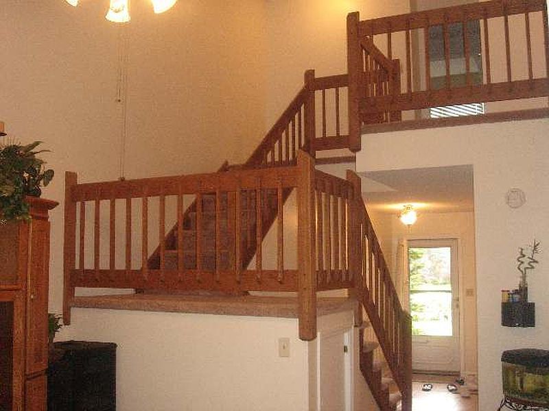 3rd image of 4050 CHAUCER Place