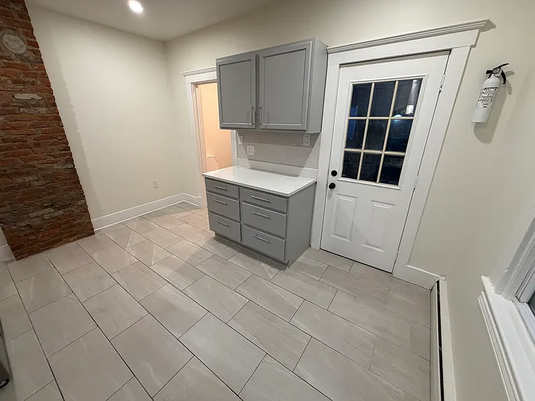 129 Beech St — Photo 18
