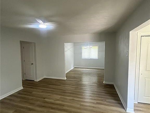 4th image of 1205 Aaron Ct