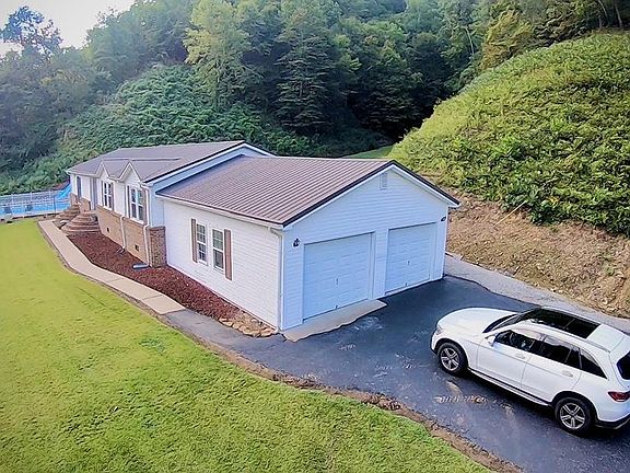 3rd image of 3543 Marrowbone St