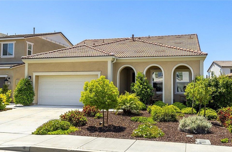 1st image of 29323 Chandler Dr