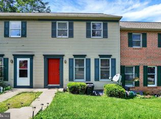 46 Ironstone Dr, Elizabethtown, PA 17022