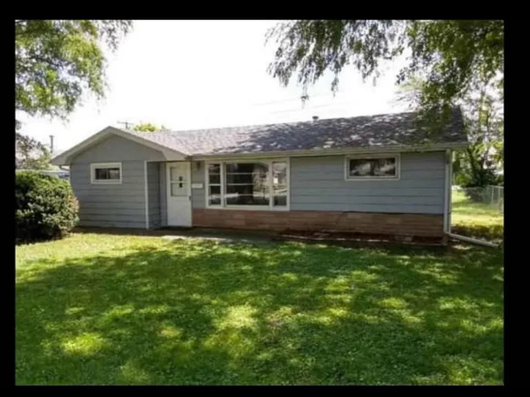 11 Jordan Dr — Photo 1