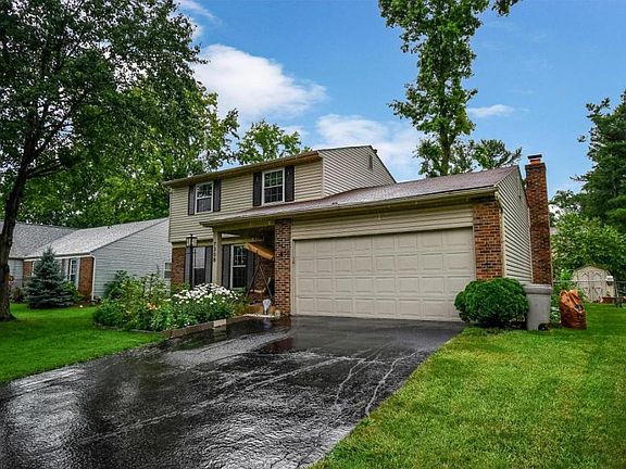3rd image of 7308 Foxfield Dr