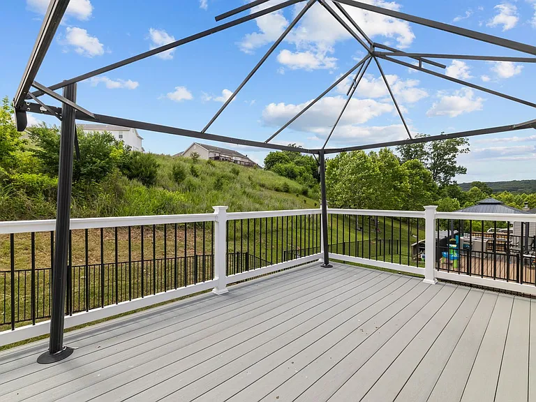 6593 Buckingham Palace Dr — Photo 3