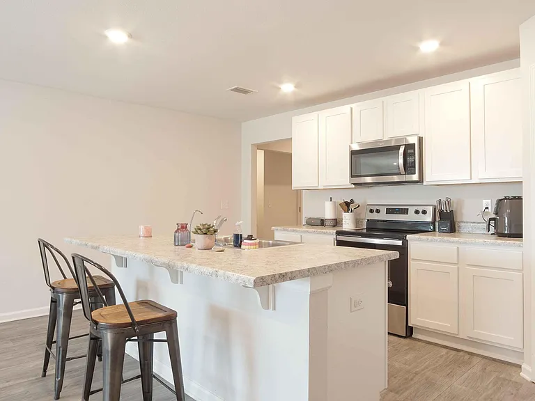 4028 Brighton Blvd — Photo 11