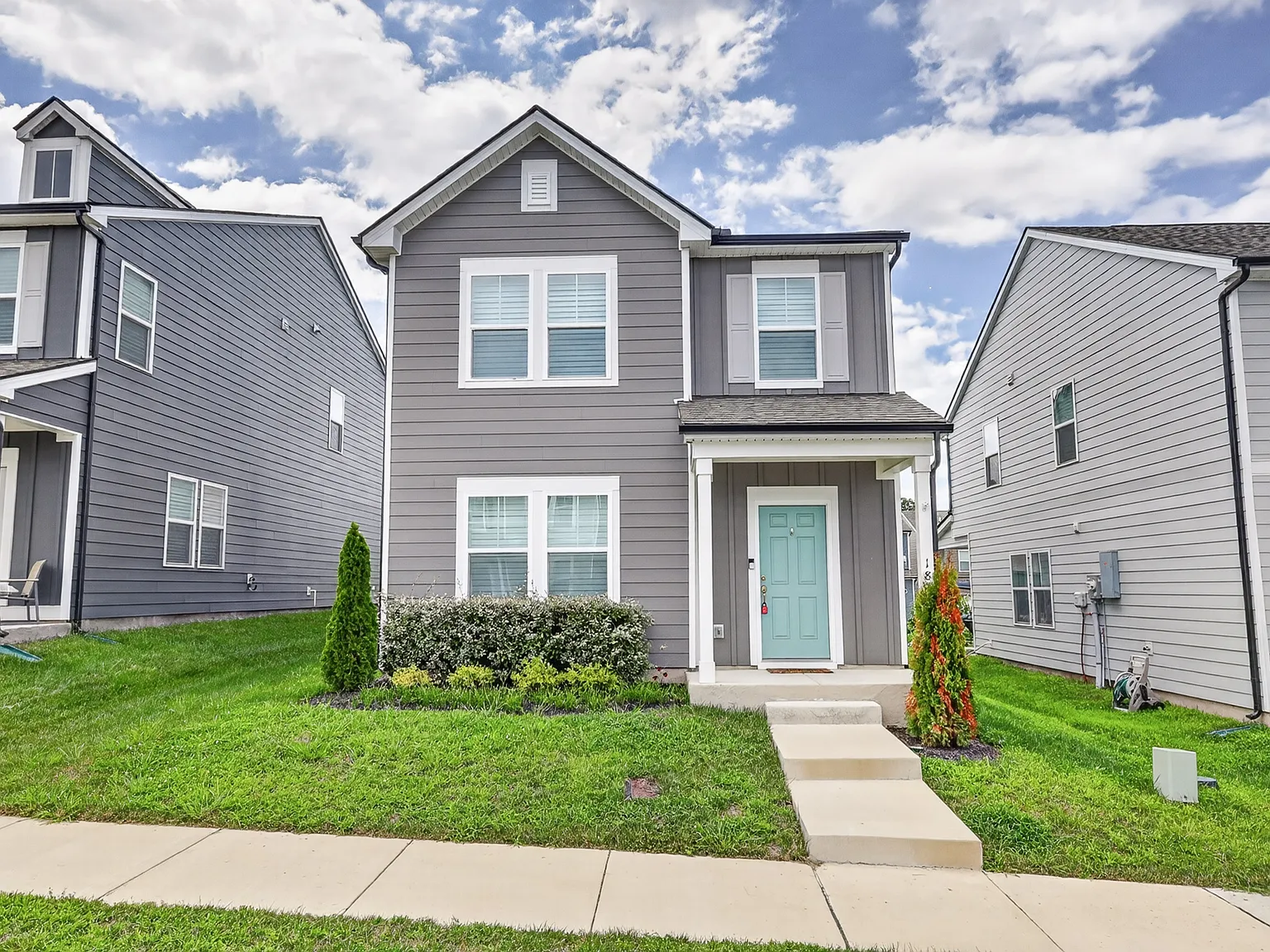 3 bed, 1735 sqft, $2,300 — Photo 1