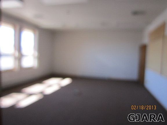 4th image of 541 Hoover Dr