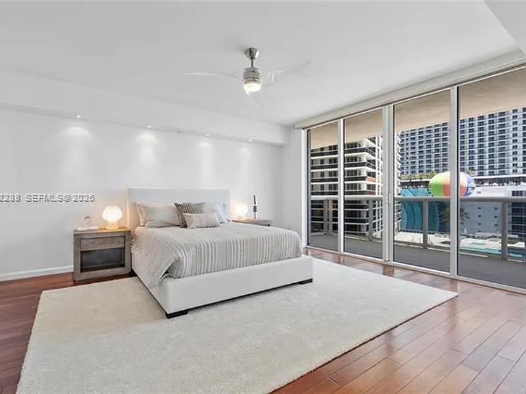 1830 Ocean Dr #CU-1101 — Photo 33