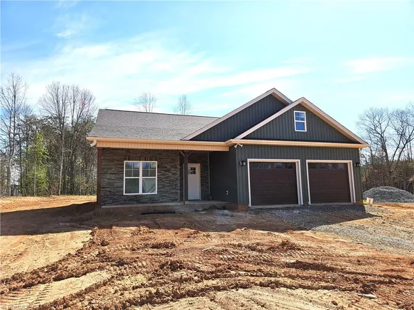 144 Goff Rd, King, NC 27021