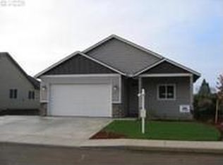 1137 SE Regan Hill Loop, Estacada, OR 97023