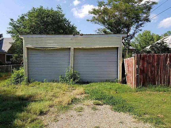 2nd image of 1411 E 11th Ave