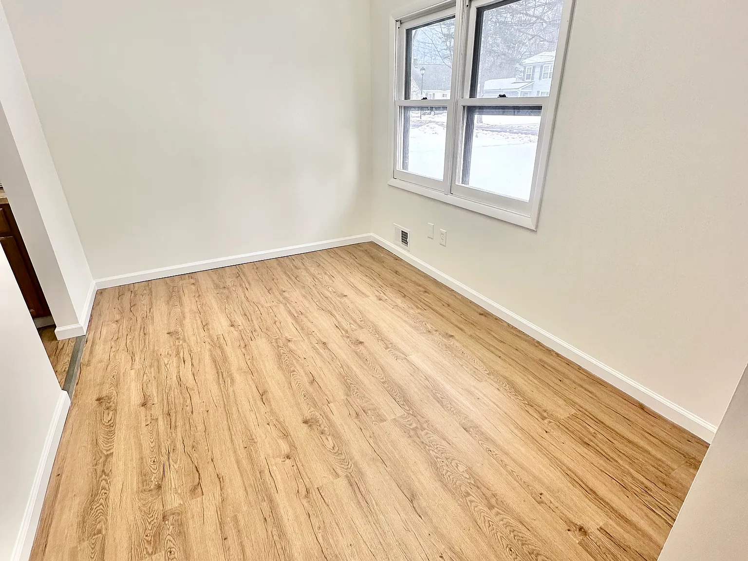 2 bed, 1.5 bath, 1100 sqft, $1,800 — Photo 3
