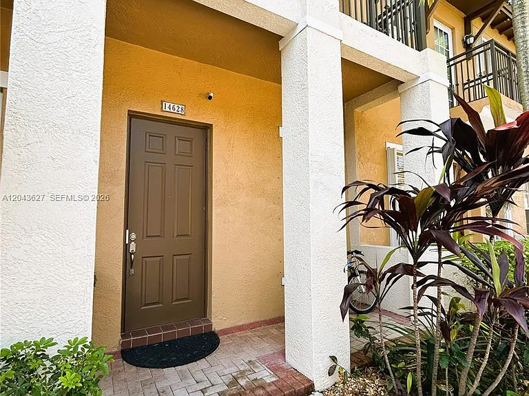 14628 SW 6th St — Photo 17