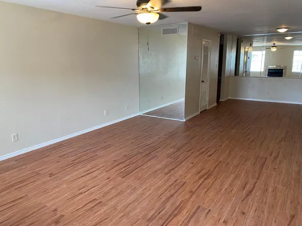 9700 Leawood Blvd APT 1706, Houston, TX 77099