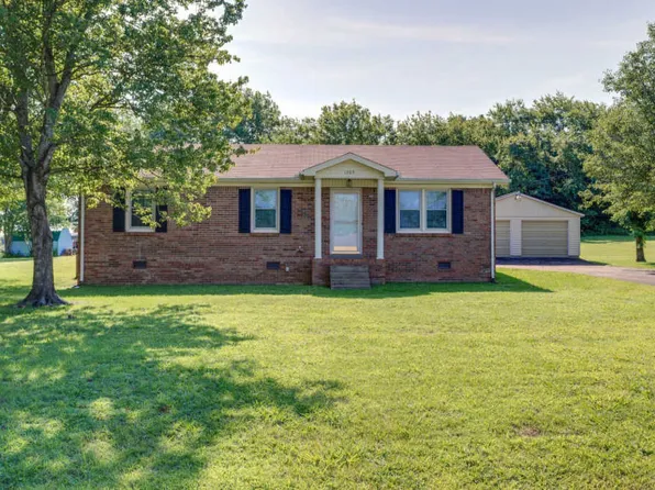 1205 Shackelford Dr, Mt Pleasant, TN 38474