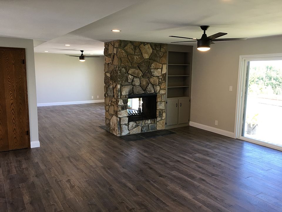 1st image of 3424 Corinna Dr