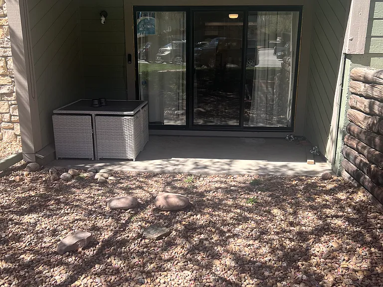 E Temple Dr — Photo 3