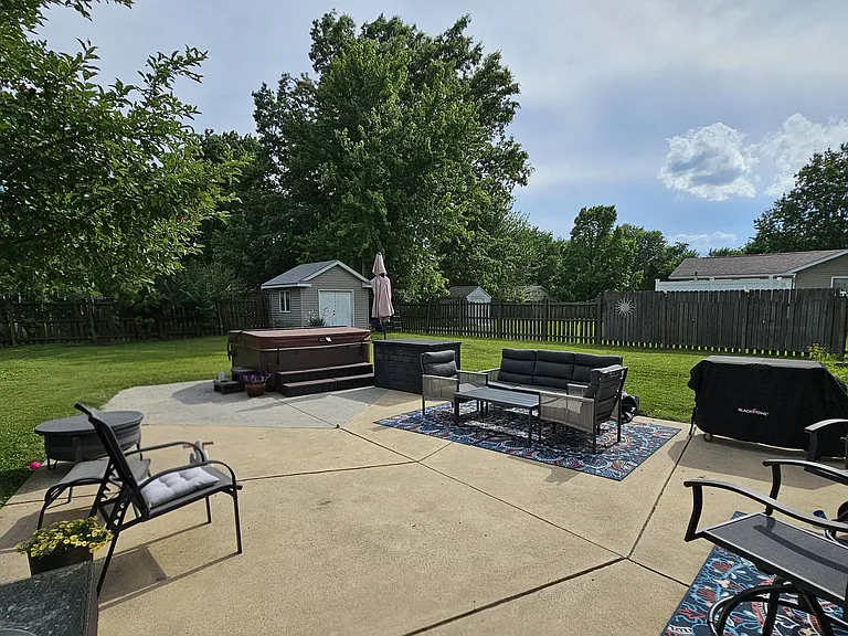 1092 Barbados Dr — Photo 16