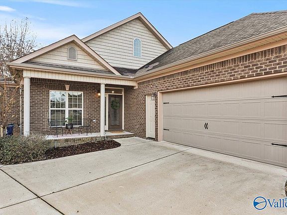 3rd image of 132 Rick Turner Dr