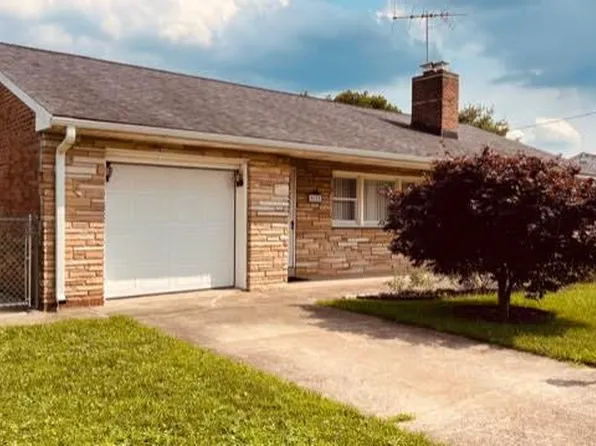 9625 Birwood St, Philadelphia, PA 19115