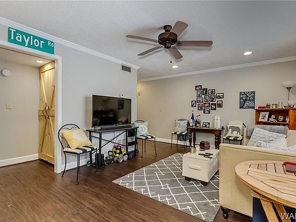 5th image of 619 15th Ave APT Ee