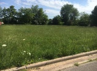 Debbie Lynn St, Green Forest, AR 72638