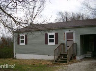 3226 N Howard Ave, Springfield, MO 65803