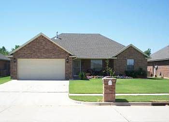 1st image of 516 E Linden Ln