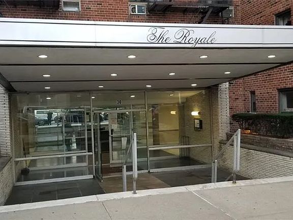 3rd image of 30 Bay 29 St #1