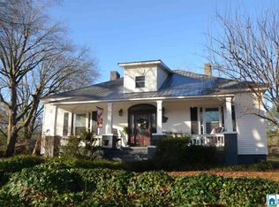 635 White Plains Rd, Anniston, AL 36207