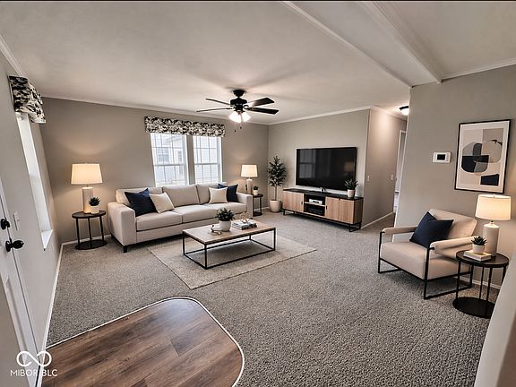4th image of 2219 Fowler St