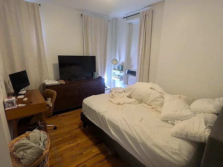 210 De Graw St #2R — Photo 10