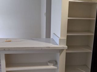 922 N 85th St APT 3, Seattle, WA 98103