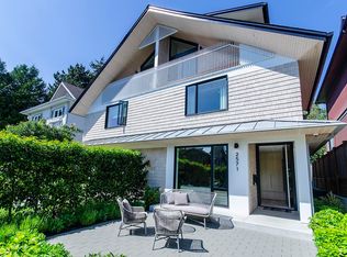 2571 W 3rd Ave, Vancouver, BC V6K 1M2