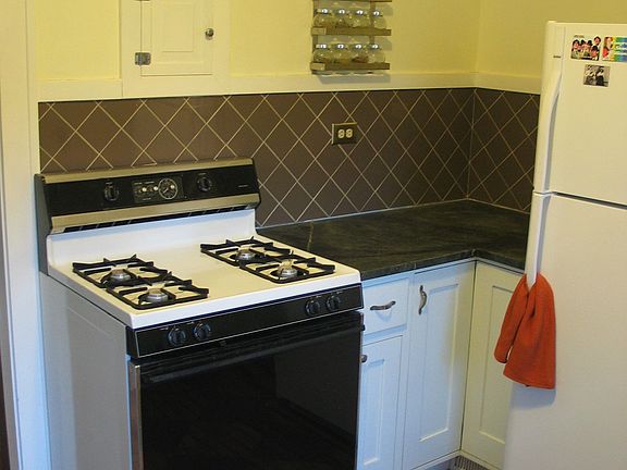 1-of-a-kind floor, new appliances