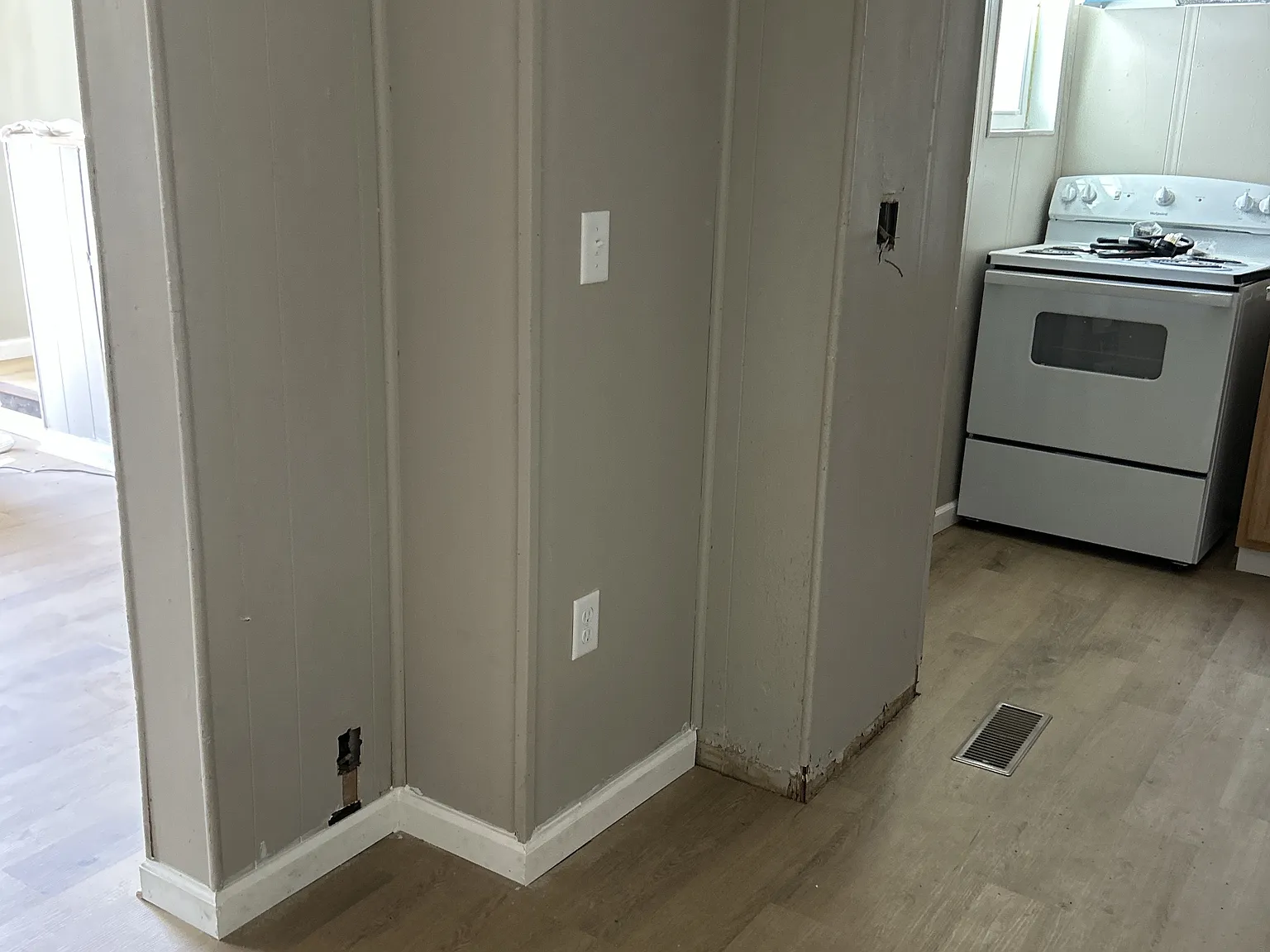 2 bed, 1000 sqft, $950 — Photo 4