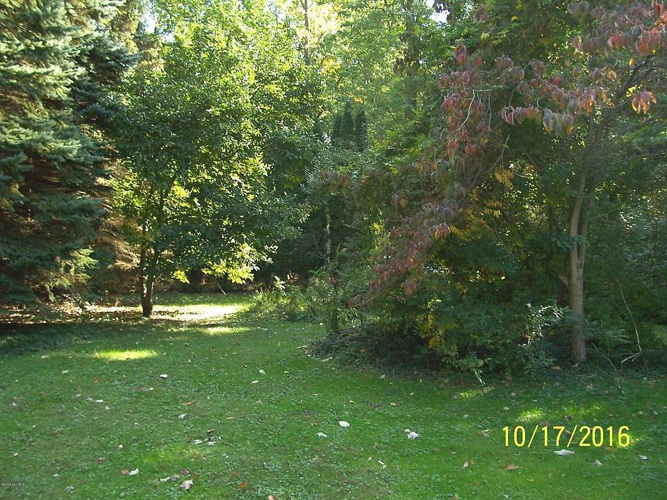 1st image of 16062 Greenwood Ave