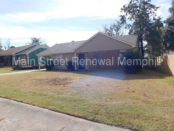2nd image of 5695 Jardin Pl