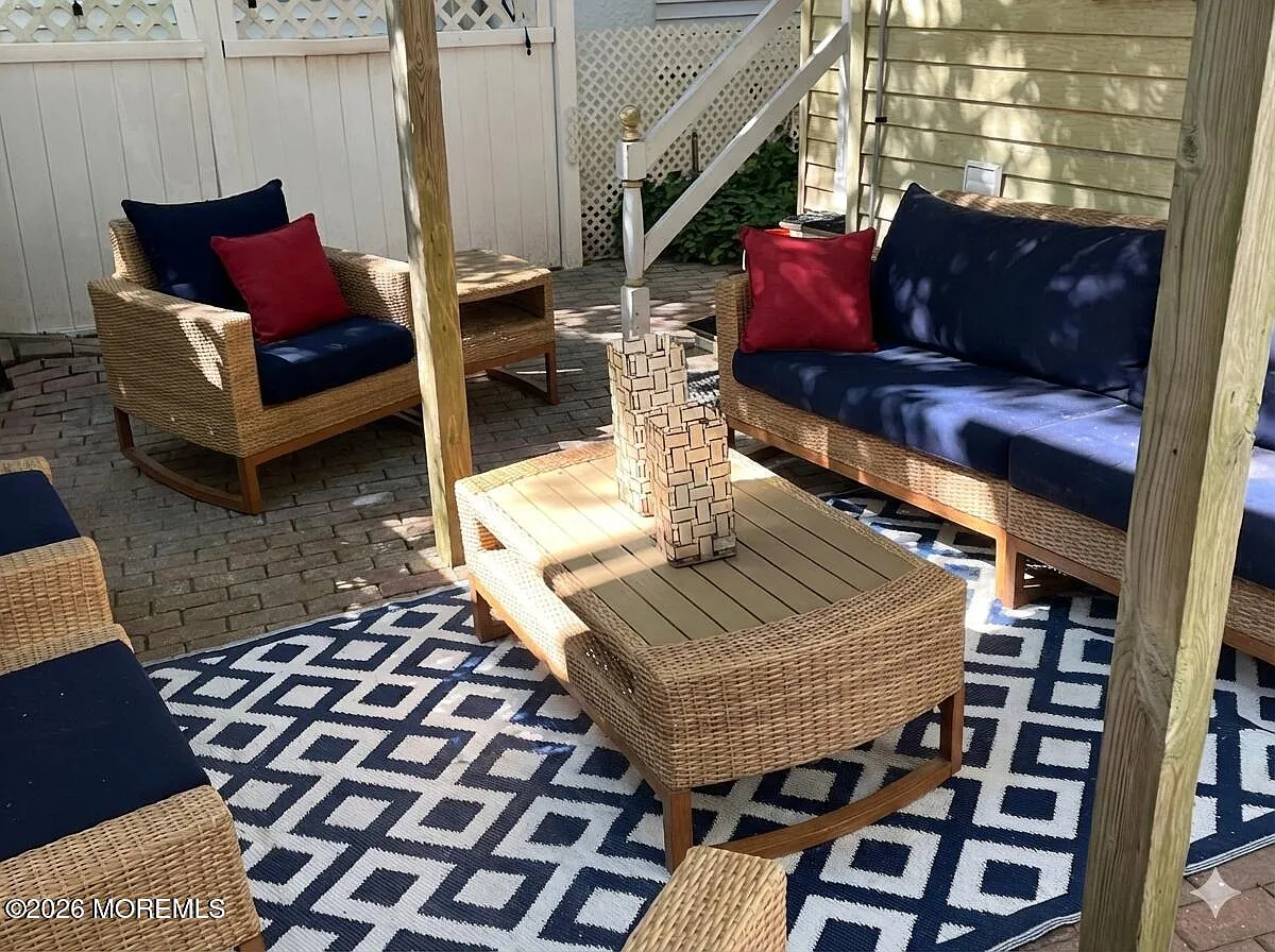 3 bed, $4,500 — Photo 4