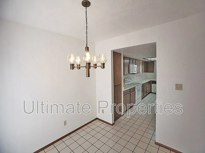 2 bed, 2.0 bath, 1395 sqft, $1,795 — Photo 4