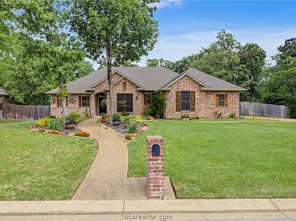 1221 Ebbtide Cv, College Station, TX 77845