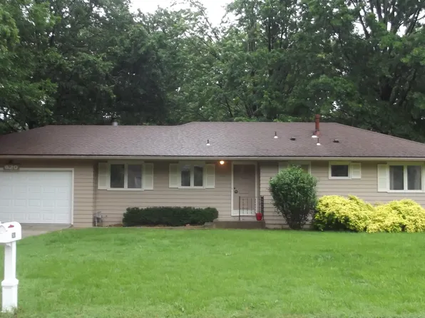 620 SW Crest Dr, Topeka, KS 66606