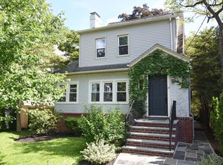 14 Wiltshire St, Yonkers, NY 10708
