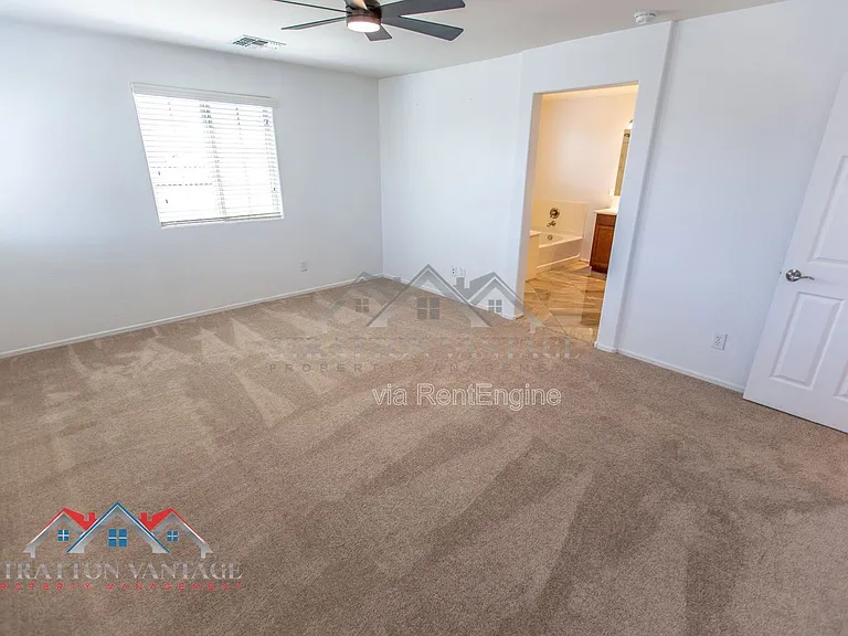 7311 N 90th Ave — Photo 36