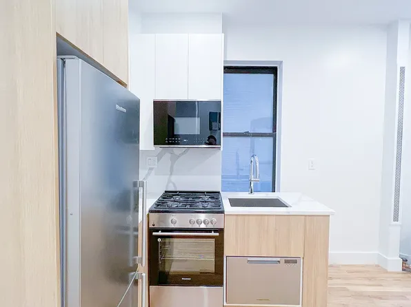 228 West 18th Street image 1 of 6